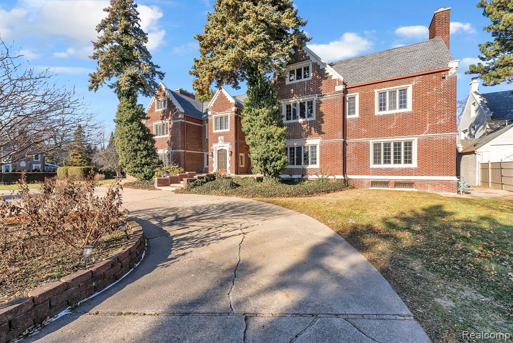 16761 E Jefferson Avenue, Grosse Pointe, MI 48230 — Photo 8
