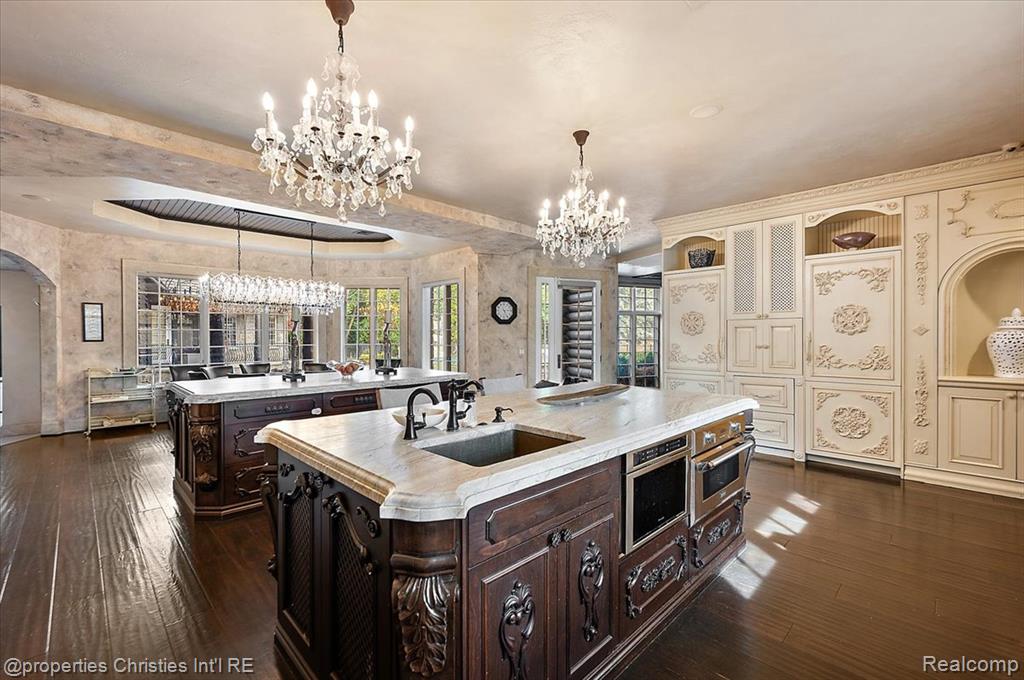 3701 Northwood, West Bloomfield, MI, 48324