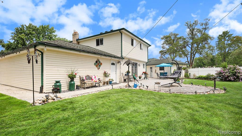 8635 N ESTON Road, Clarkston, MI 48348 — Photo 35