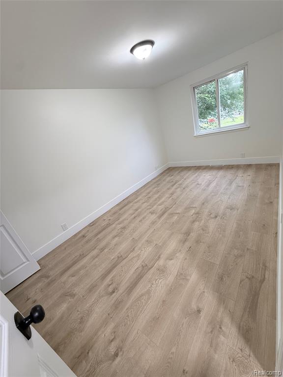 8965 Van Gordon Avenue, White Lake, MI — Photo 13