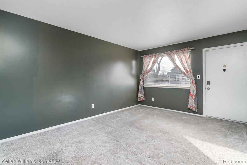 788 CLEOPHUS Parkway, Lincoln Park, MI 48146 — Photo 10