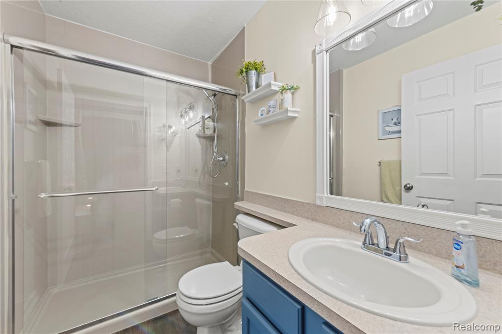 5579 Elmhurst Drive, 167, Trenton, MI 48183 — Photo 13