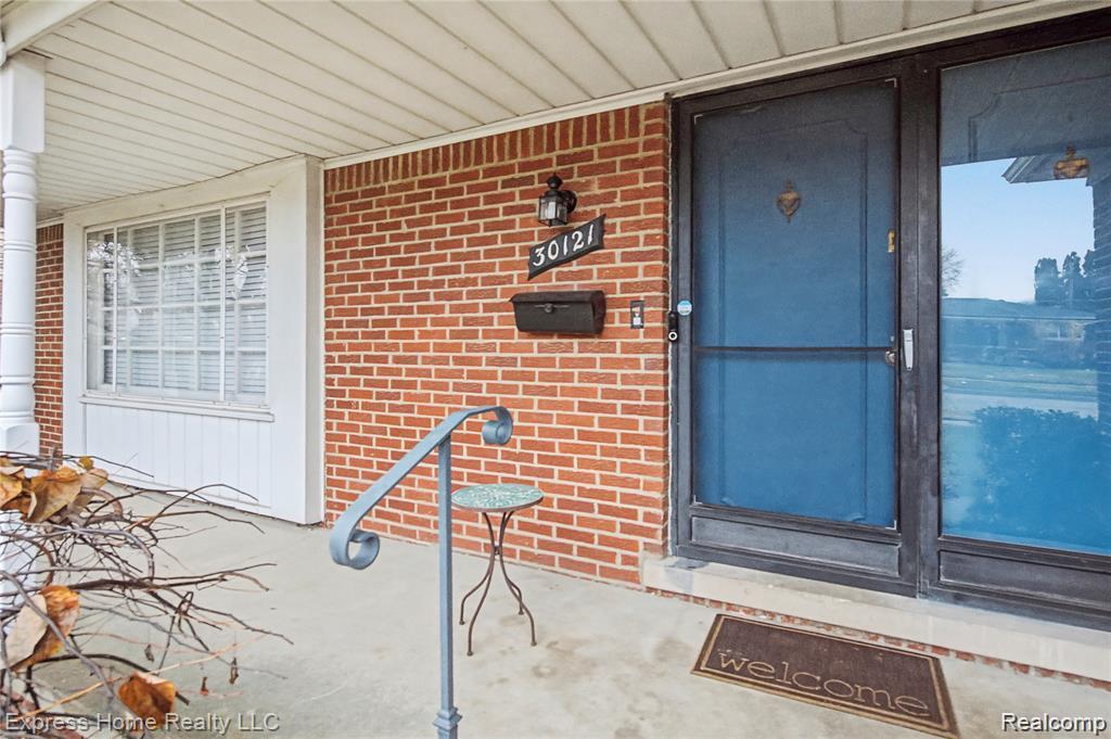 30121 Woodhouse Drive, Warren, MI 48092 — Photo 3