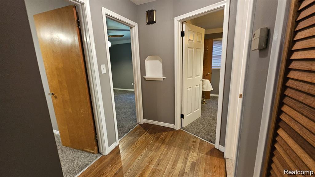629 N VERMONT Avenue, Royal Oak, MI 48067 — Photo 7
