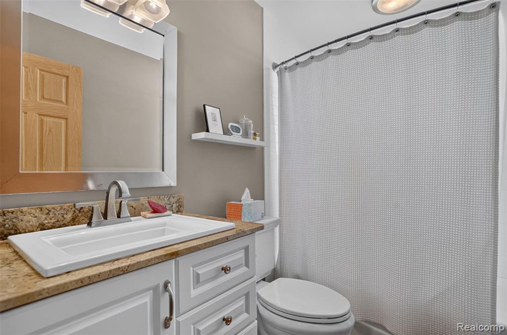15690 Birwood Avenue, Beverly Hills, MI 48025 — Photo 12