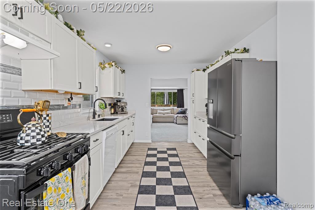 9136 Buckingham Street, White Lake, MI — Photo 10