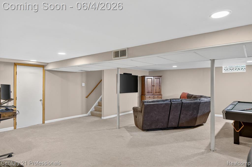 31772 Folkstone Drive, Farmington, MI 48336 — Photo 30