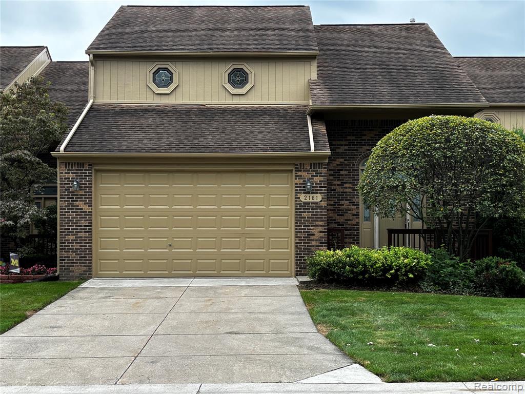 2161 Crystal Drive, 8, Rochester Hills, MI 48309