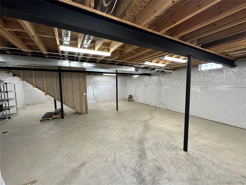 5121 Orchard Crest Drive, Troy, MI 48085 — Photo 59
