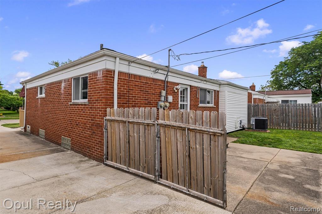7799 Gary Avenue, Westland, MI — Photo 16