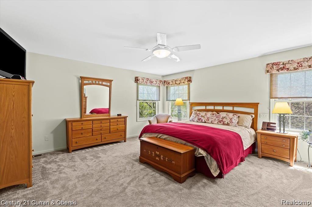 9810 GOLDFINCH Court, Saline, MI 48176 — Photo 18