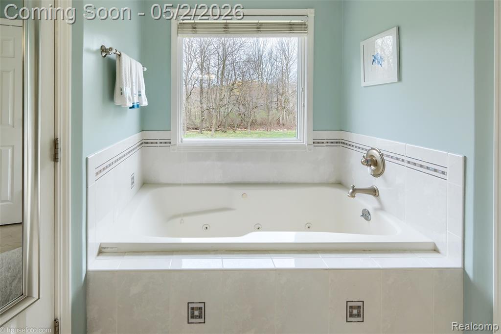 7240 Parkridge Parkway, Swartz Creek, MI 48473 — Photo 32