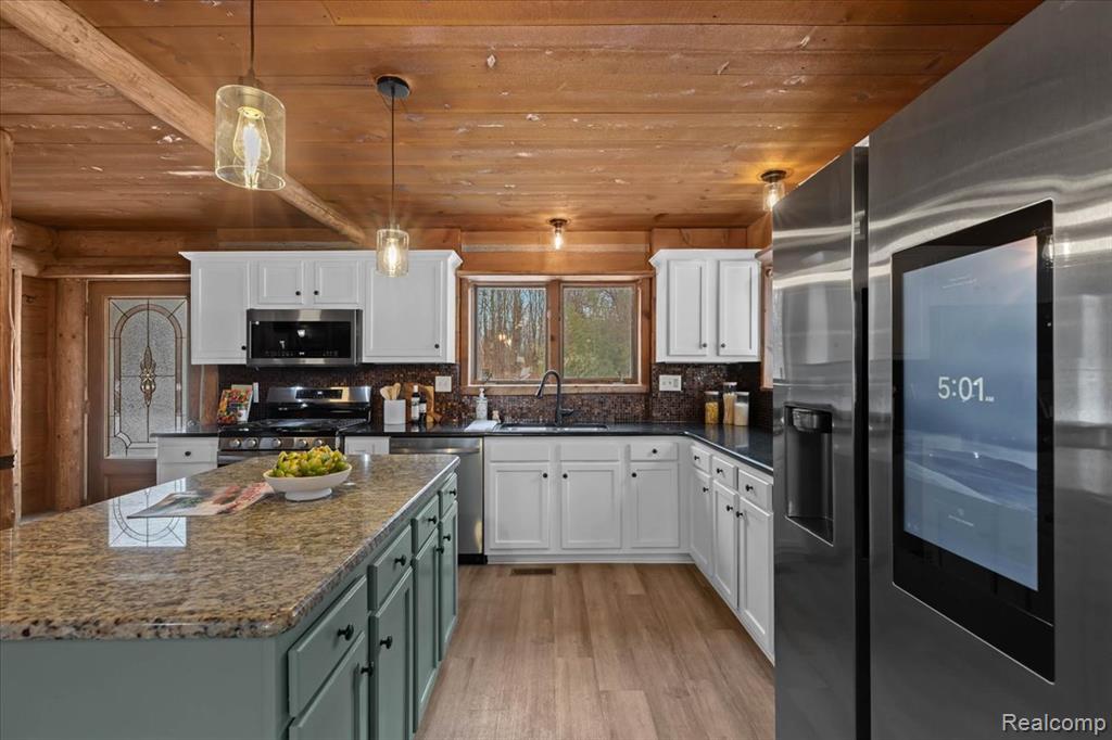 1747 Center Drive, Temperance, MI 48182 — Photo 10