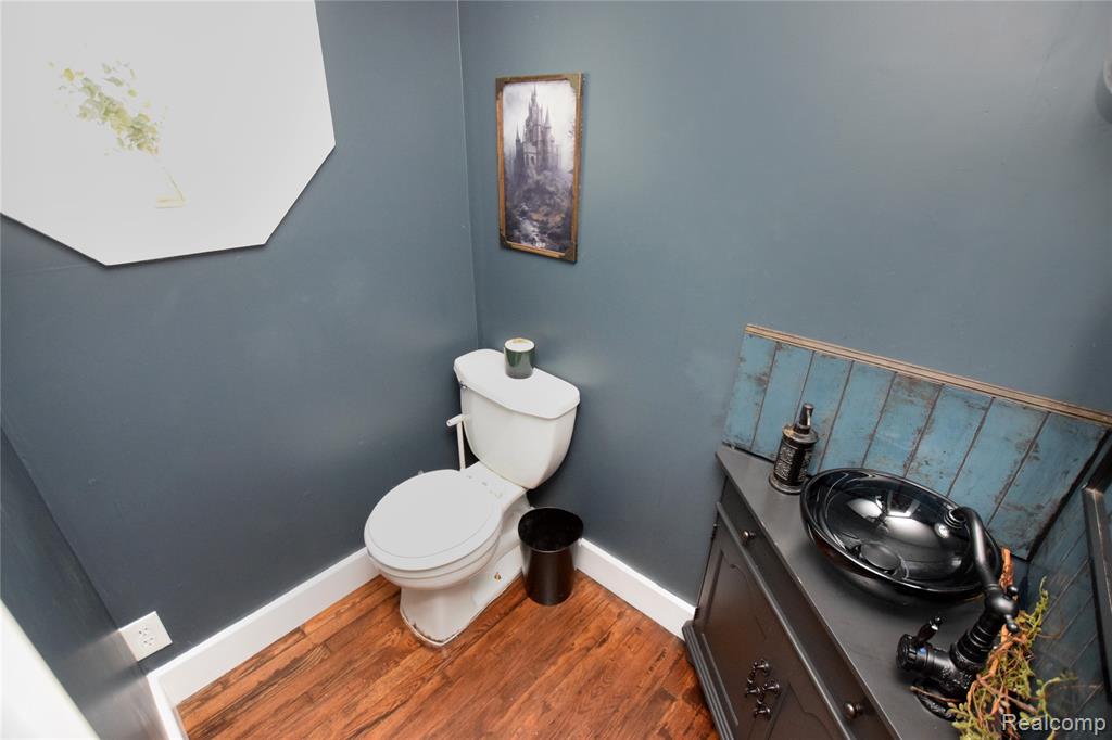 448 Dougherty Place, Flint, MI 48504 — Photo 11