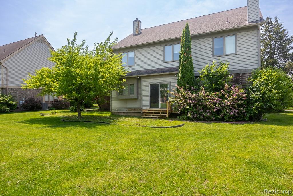 46692 INVERNESS Road, Canton, MI 48188 — Photo 21
