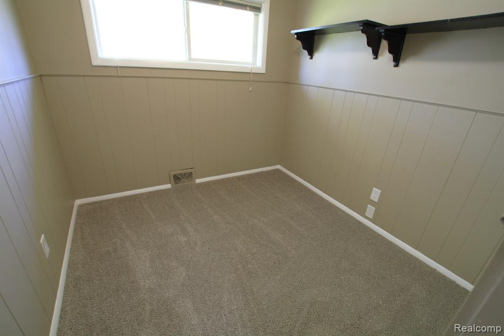 4450 VAN SLYKE Road, Flint, MI 48507 — Photo 19