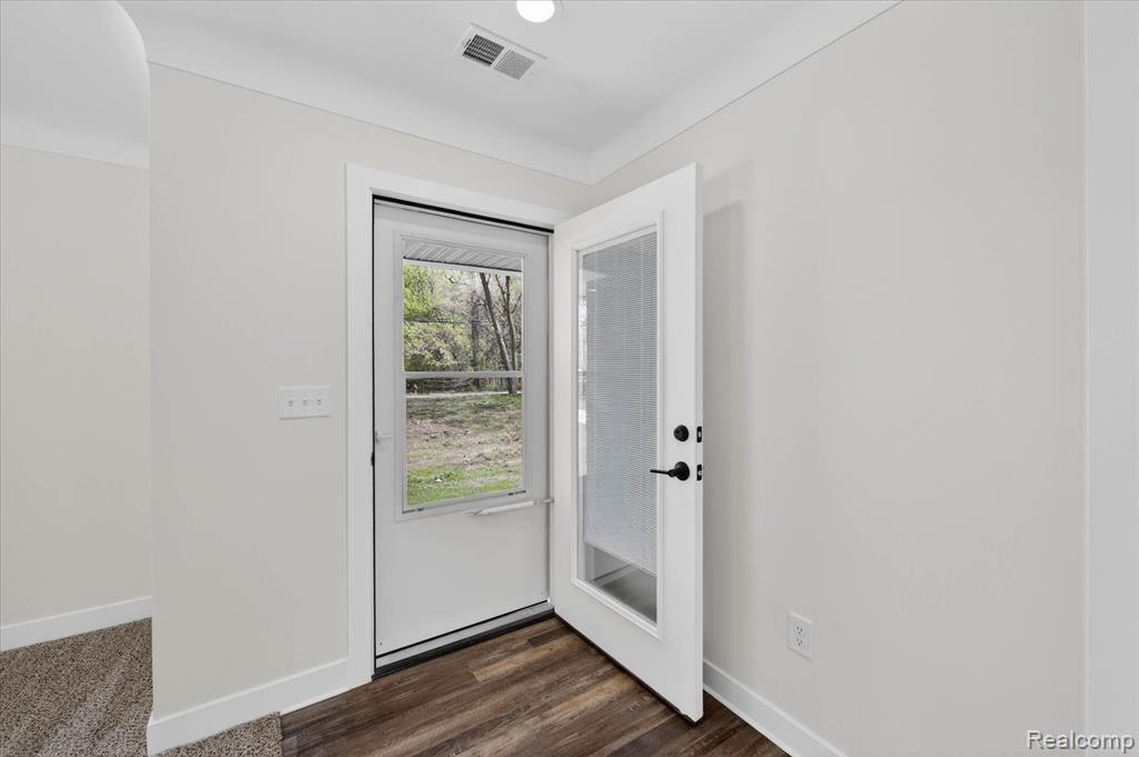 29055 Bredow Avenue, Romulus, MI 48174 — Photo 8