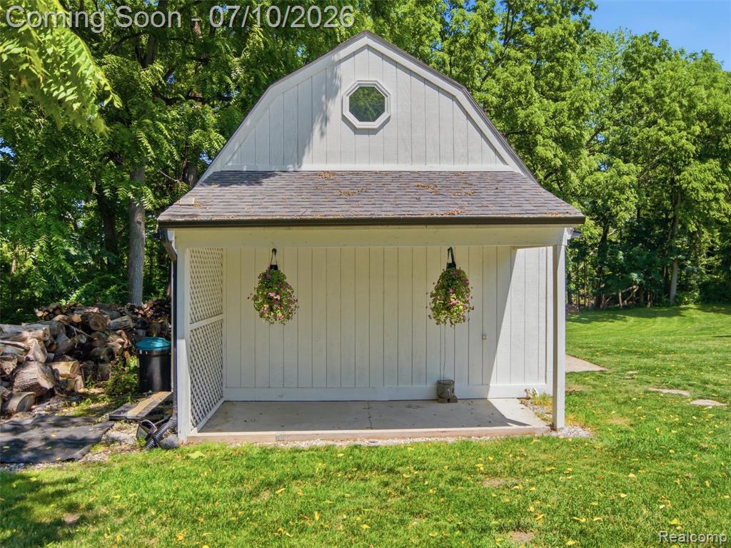 670 W Snell Road, Rochester, MI 48306 — Photo 55
