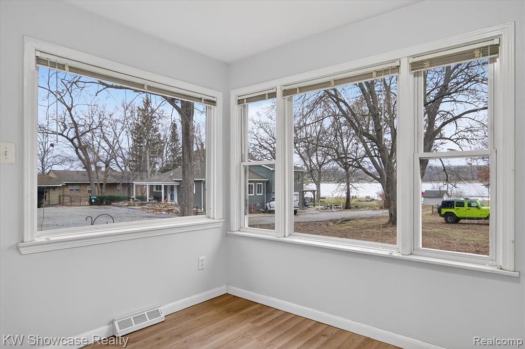 1860 Ladd Road, Wolverine Lake, MI 48390 — Photo 13