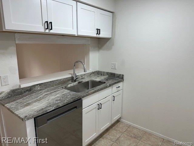 8524 HICKORY Drive, Sterling Heights, MI 48312 — Photo 6