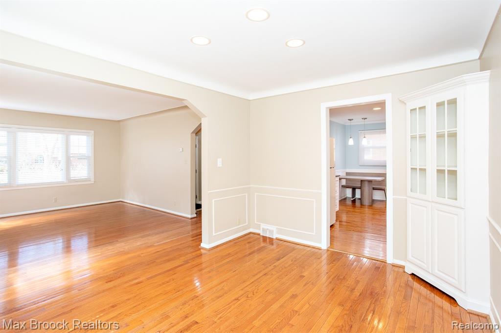 26614 Humber Street, Huntington Woods, MI — Photo 13
