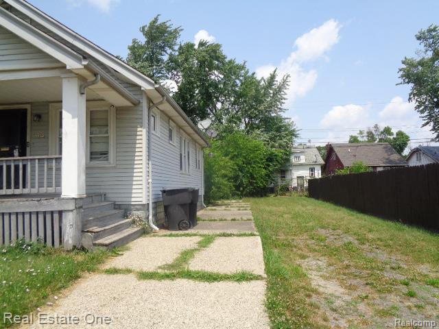 10074 Beechdale Street - Photo 4