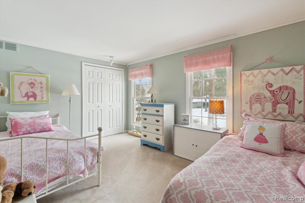 8150 FAWN VALLEY Drive, Clarkston, MI 48348 — Photo 34