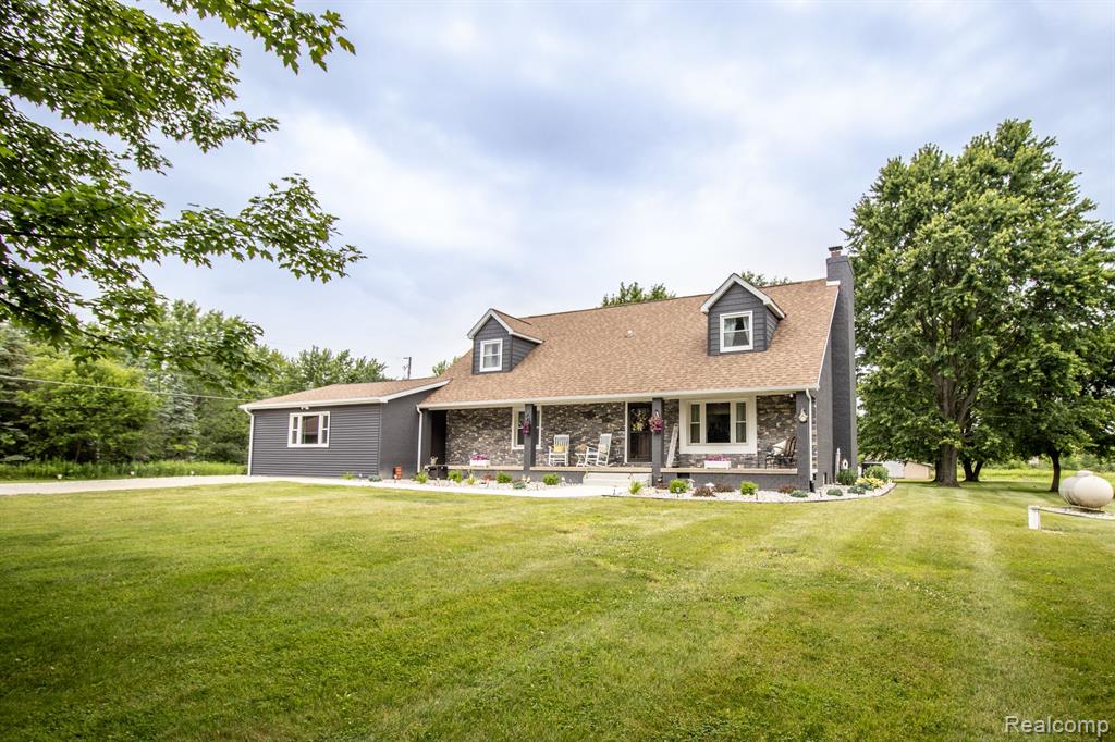 4585 Burt Road, Birch Run, MI 48415 — Photo 68