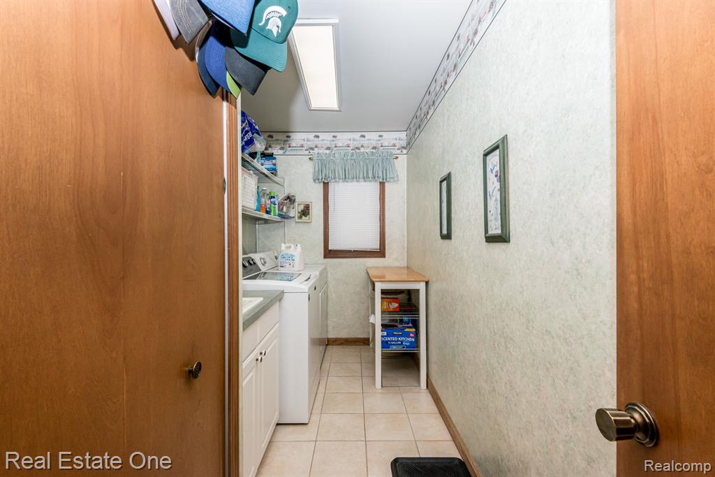 41344 Beacon Road, Novi, MI — Photo 43