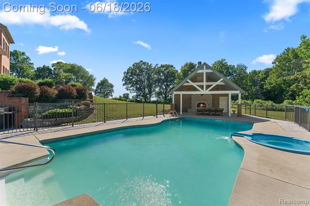 5715 Crest Court, Dexter, MI 48130 — Photo 41
