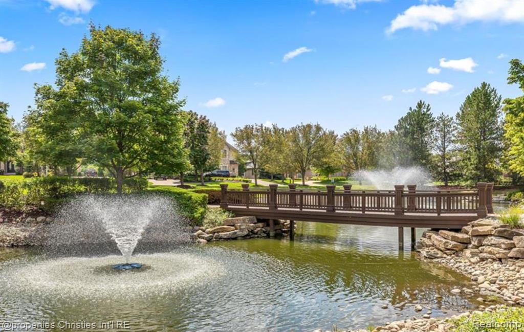 10486 Stoney Point Drive, South Lyon, MI 48178 — Photo 78