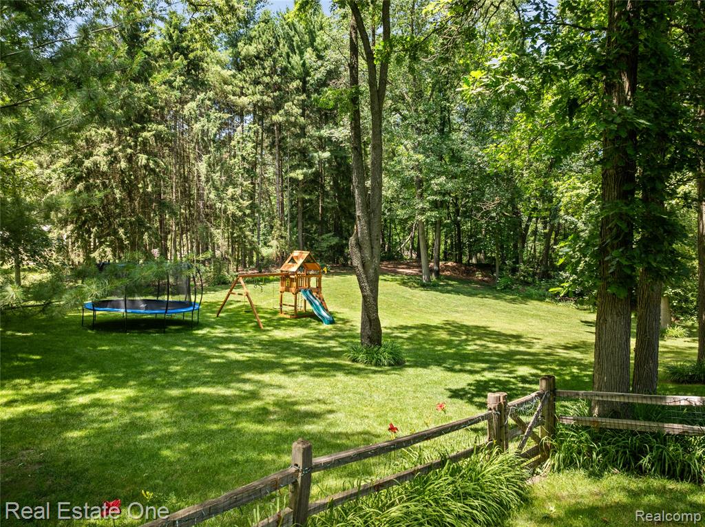 5336 Kensington Road, Brighton, MI 48114 — Photo 50