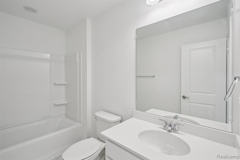 42831 Atwood Avenue, Novi, MI — Photo 27
