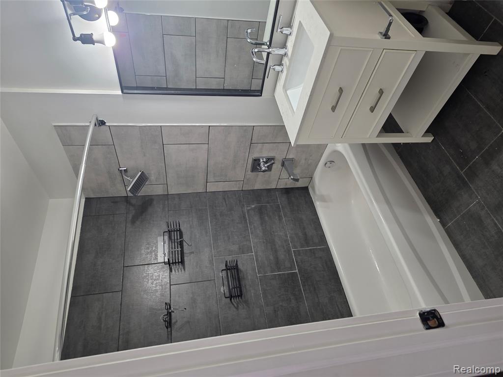 1533 Ash Street - Photo 3