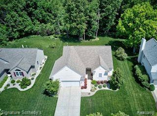 8392 PARKRIDGE Drive, Dexter, MI 48130 — Photo 2