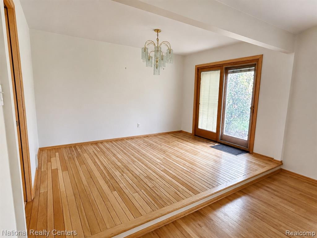 2182 Yorktown Drive, Ann Arbor, MI 48105 — Photo 9