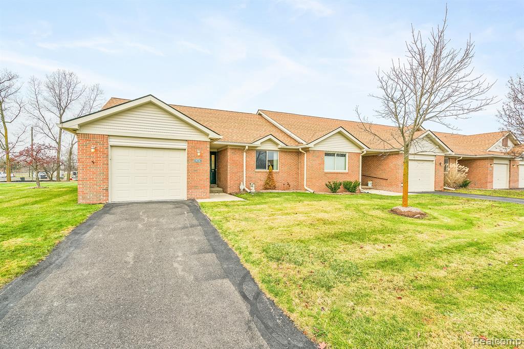 9556 WHEATGRASS Lane, Belleville, MI 48111 — Photo 2