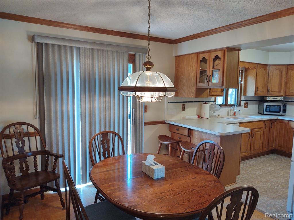 7460 FLICKINGER Drive, Shelby Twp, MI 48317 — Photo 14