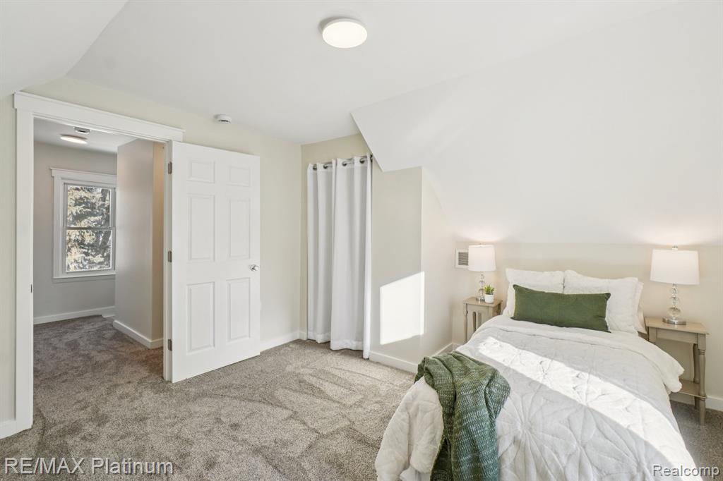 635 E Unadilla Street E, Pinckney, MI 48169 — Photo 13