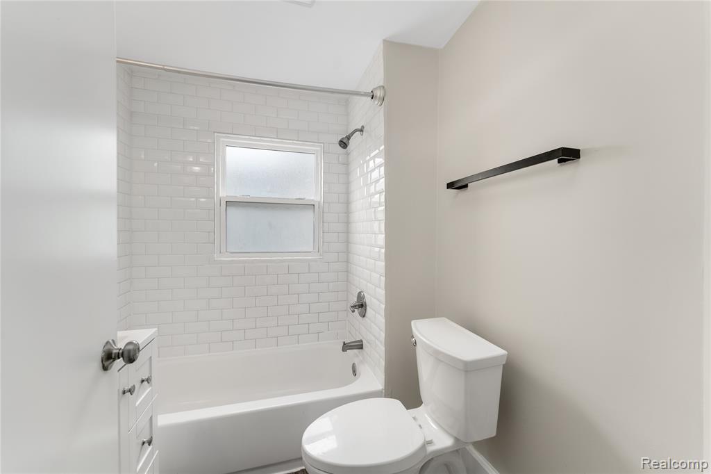 69 Lincoln Street, Pontiac, MI 48341 — Photo 20