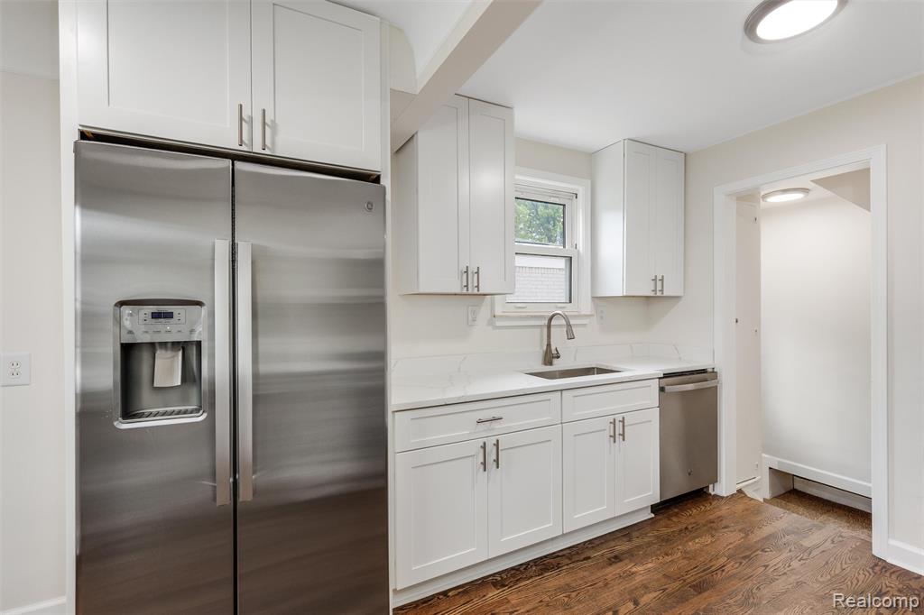 27935 Grant Street, Saint Clair Shores, MI 48081 — Photo 8