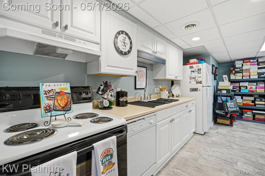 2739 Riverside Drive, Port Huron, MI 48060 — Photo 59