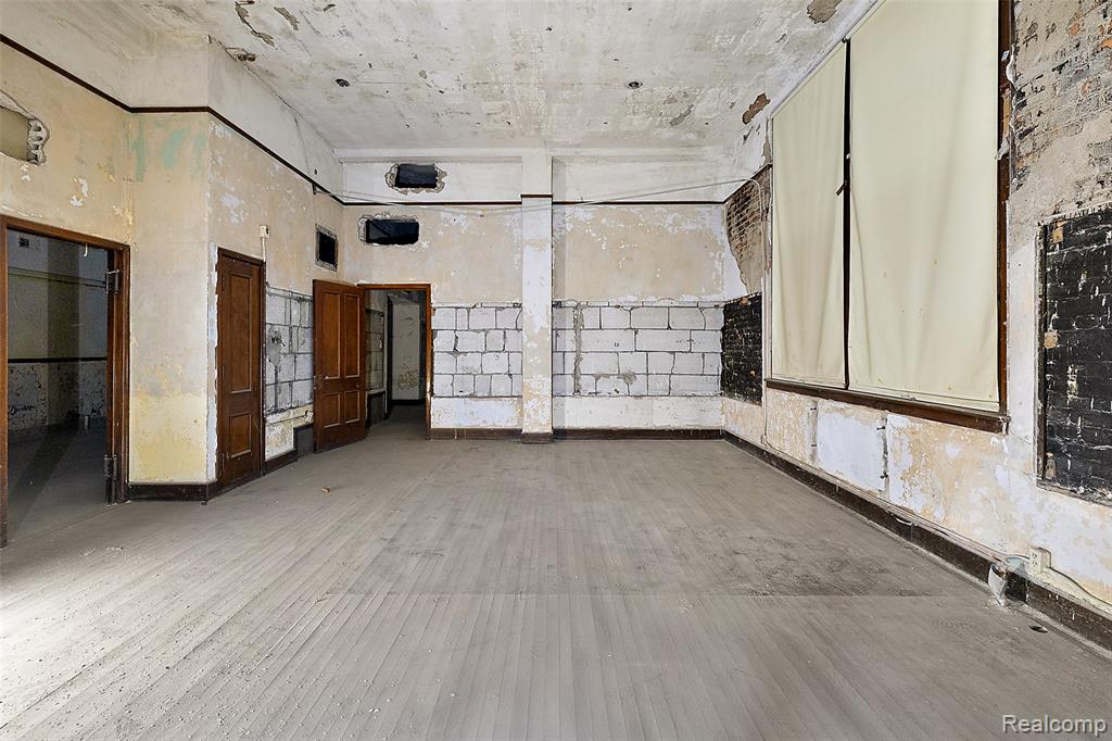 8411 E Forest Avenue, Detroit, MI 48214 — Photo 22