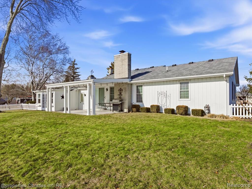 3309 Lake Drive, Fort Gratiot, MI 48059 — Photo 26