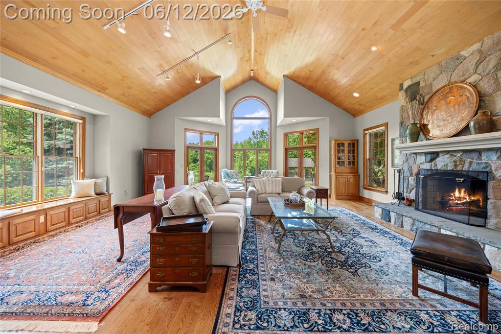 905 Spring Drive, Northville, MI 48167 — Photo 18