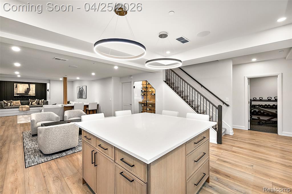 7487 Gramercy Circle, West Bloomfield, MI — Photo 13