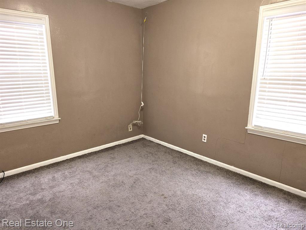 6046 ROSEMONT Avenue, Detroit, MI 48228 — Photo 12