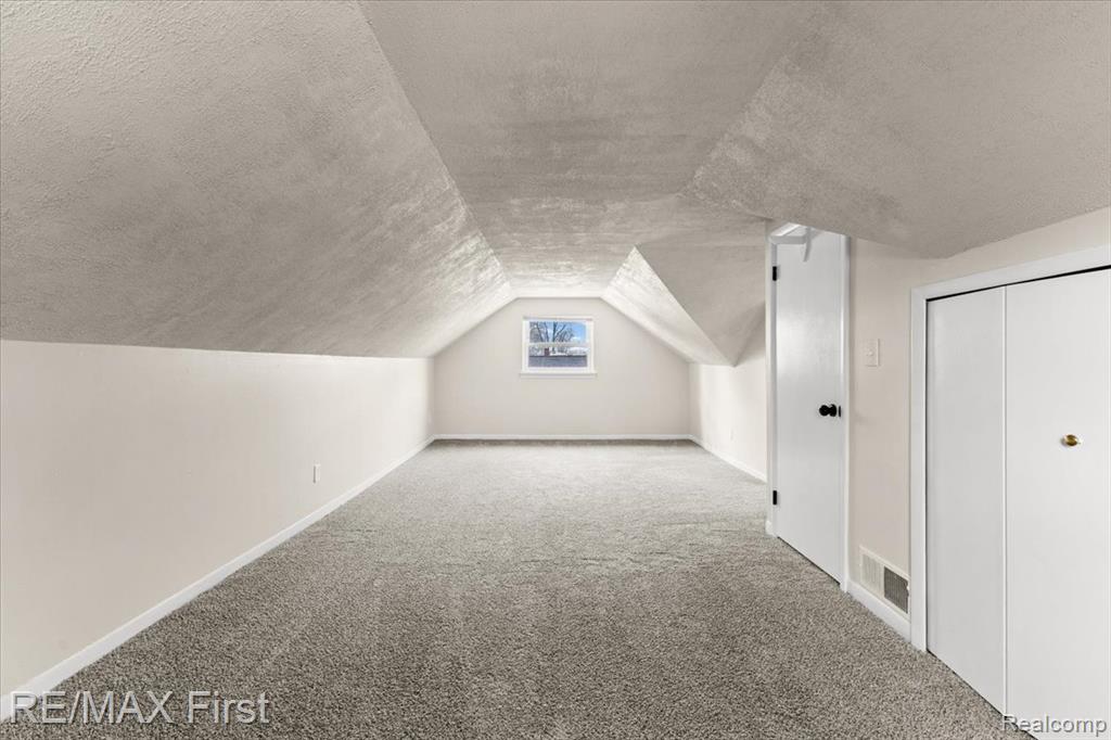 561 Andresen Court, Hazel Park, MI 48030 — Photo 19
