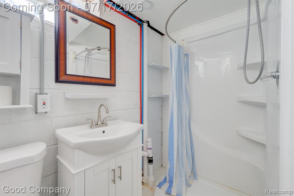 24310 Manistee Street, Oak Park, MI 48237 — Photo 43