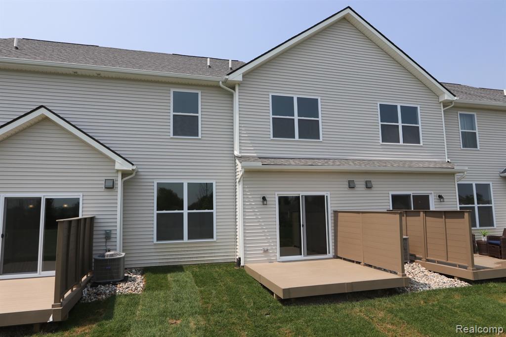 1402 SALT SPRINGS Drive, Saline, MI 48176 — Photo 21